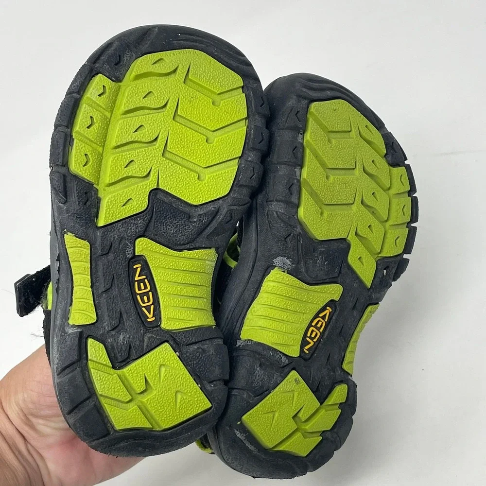 Keene Toddler Waterproof Shoes Black Neon Green Size US 10 Outdoor Hiking Trail